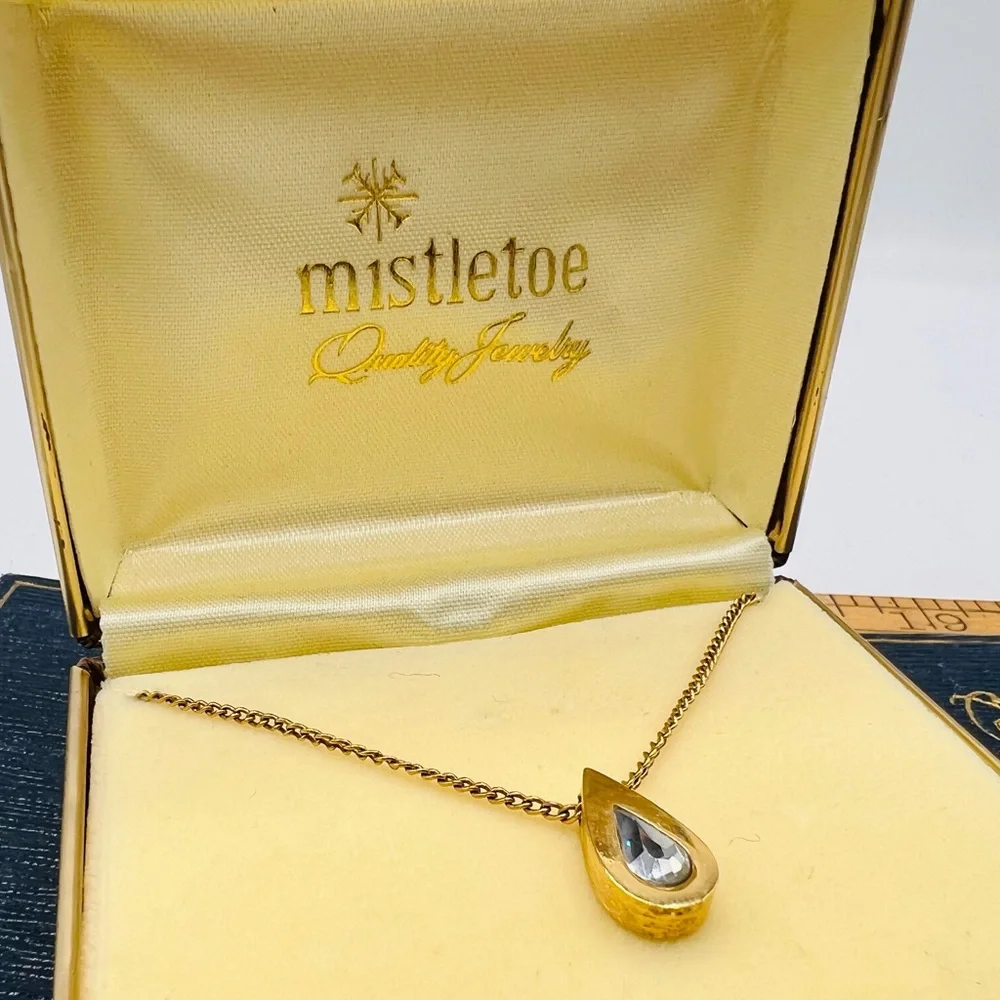 Vintage AVON necklace teardrop pendant pale blue rhinestone